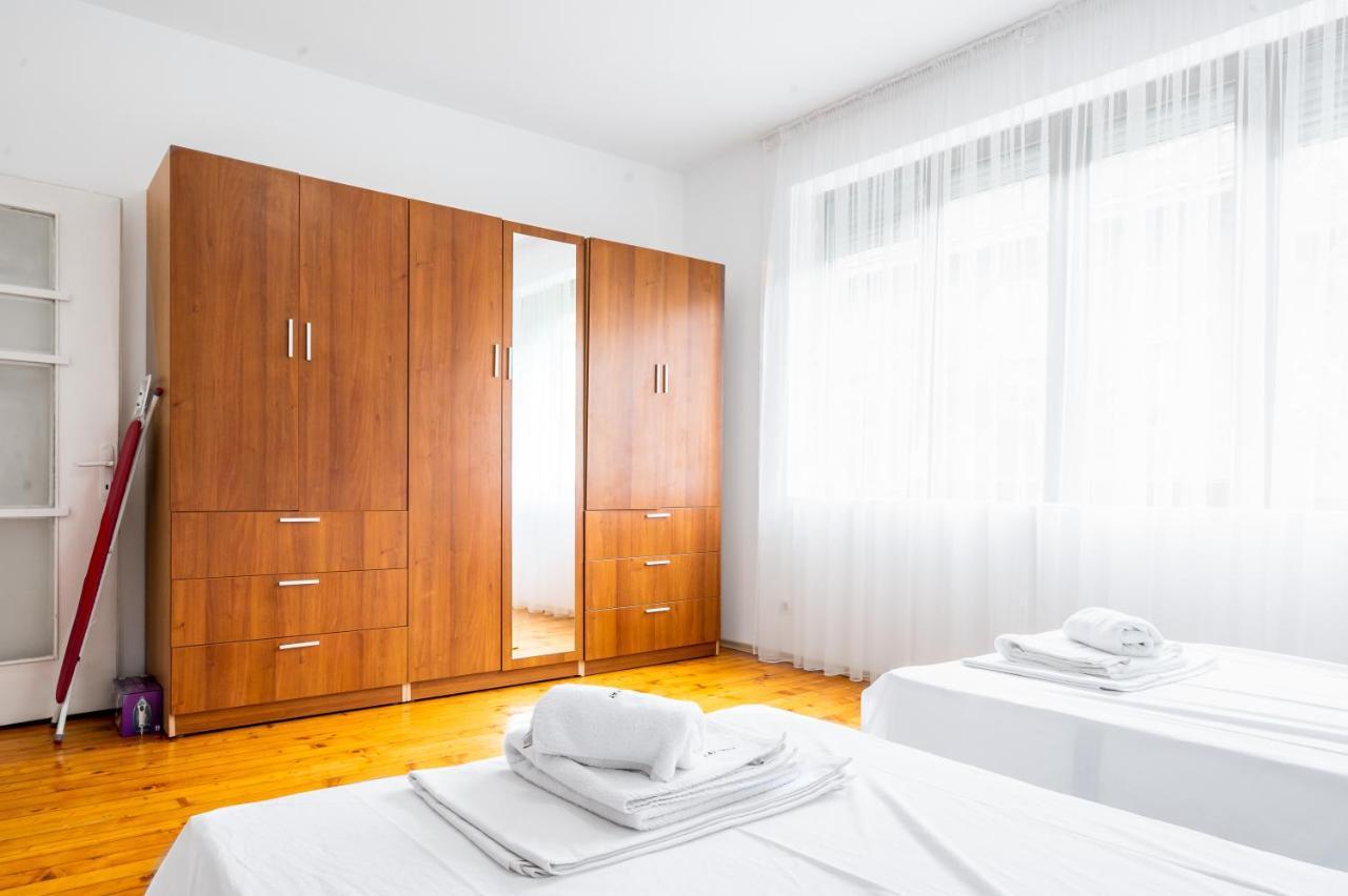 Sofia'S Vintage Gem: Spacious 2Bd Flat On Solunska Apartment Exterior photo